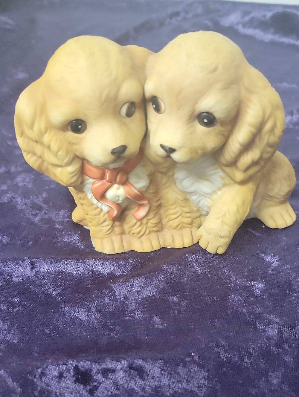 Vintage Porcelain Cocker Spaniel Puppies Figurine Mexico Homco 4 X 4¼ X 3¼"